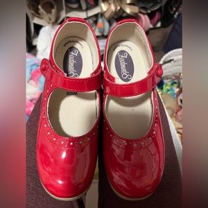Footmates red patent leather girls shoes size 1.5 wide